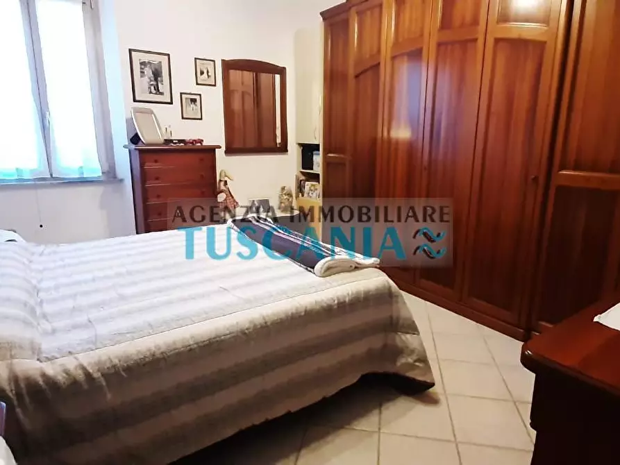 Immagine 9 di Appartamento in vendita  a Cecina