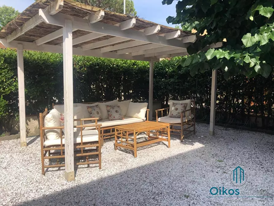 Immagine 2 di Villa in affitto  a Forte Dei Marmi