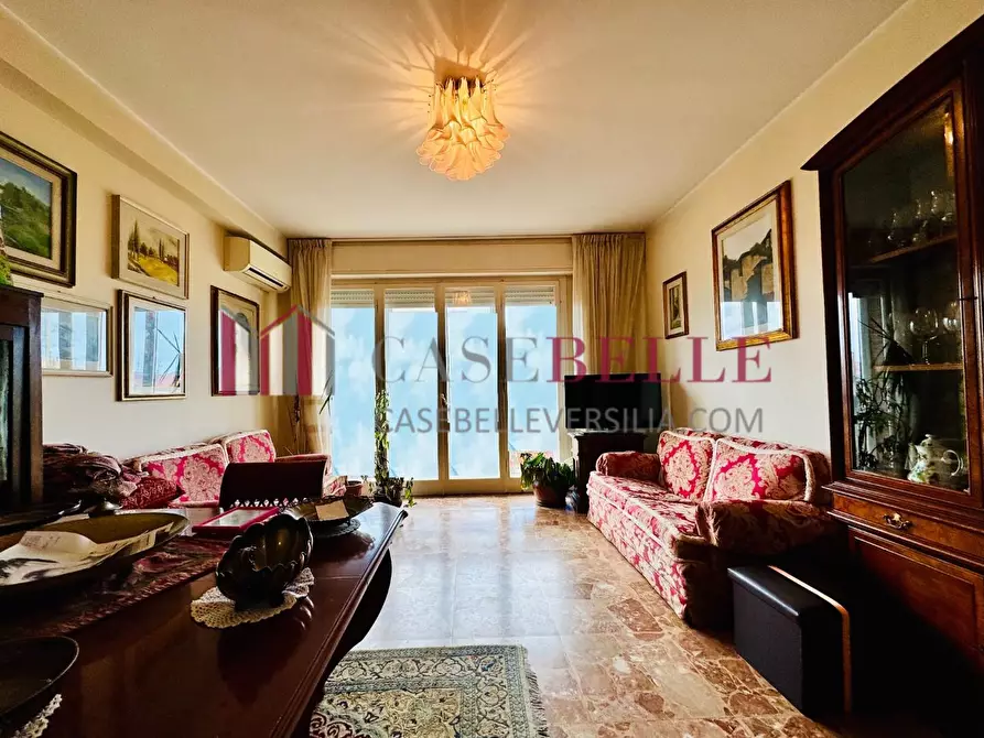 Immagine 5 di Appartamento in vendita  a Camaiore