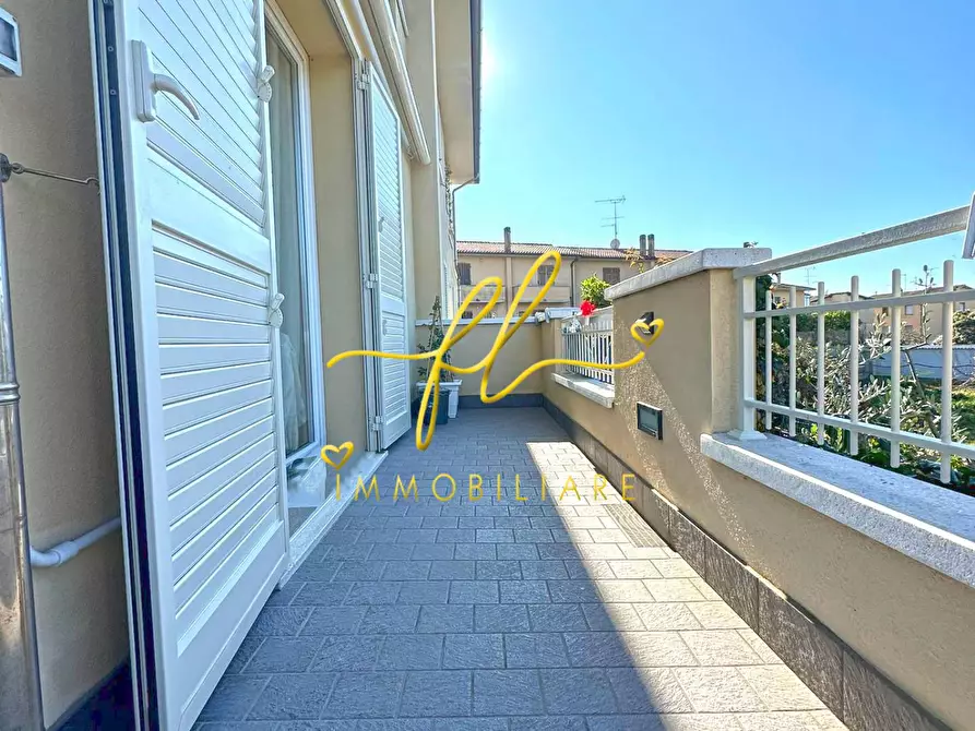 Immagine 6 di Casa trifamiliare in vendita  a Rosignano Marittimo