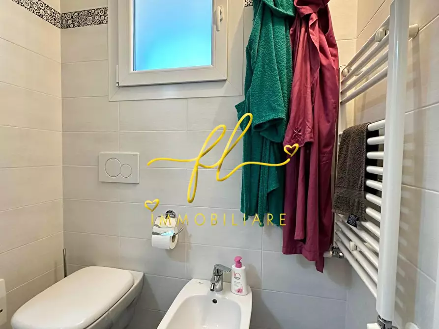 Immagine 28 di Casa trifamiliare in vendita  a Rosignano Marittimo