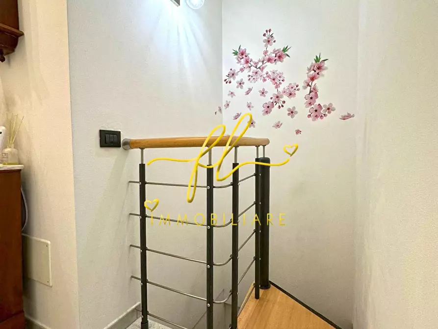 Immagine 17 di Casa trifamiliare in vendita  a Rosignano Marittimo