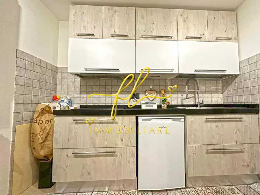 Immagine 22 di Casa trifamiliare in vendita  a Rosignano Marittimo