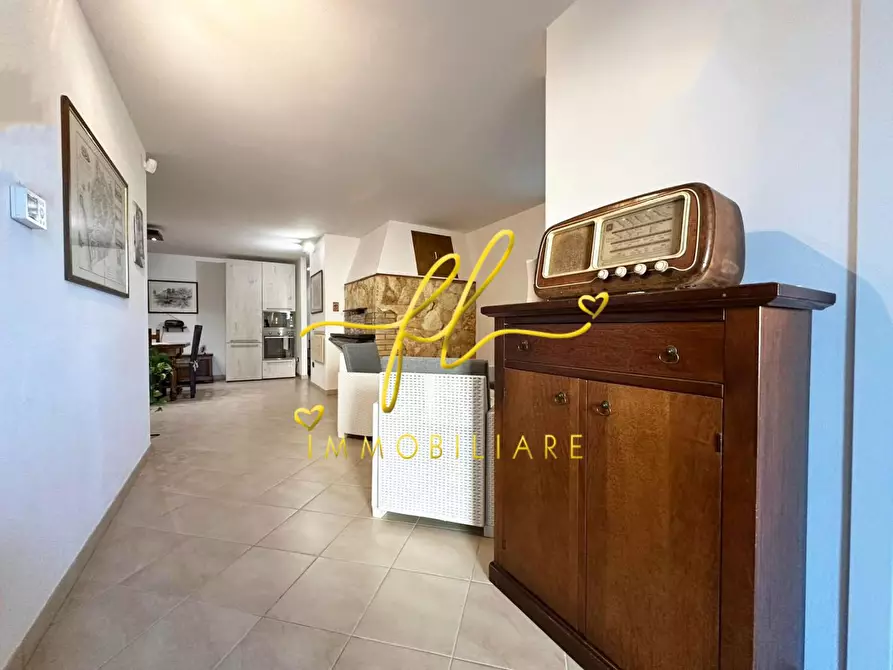 Immagine 25 di Casa trifamiliare in vendita  a Rosignano Marittimo