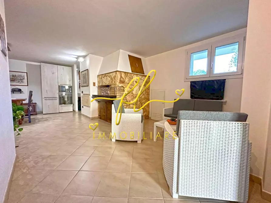 Immagine 24 di Casa trifamiliare in vendita  a Rosignano Marittimo