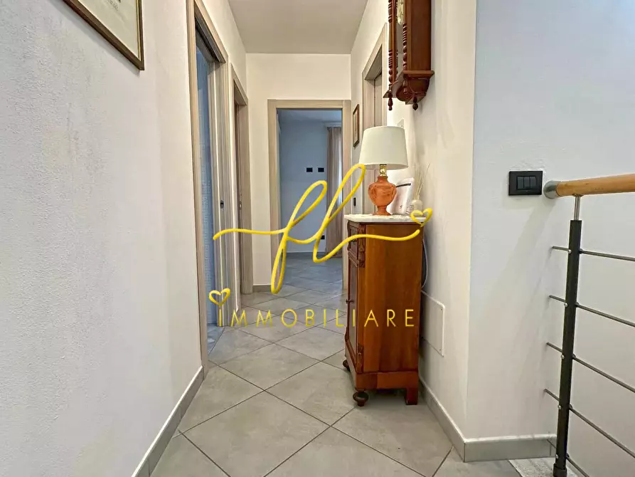 Immagine 18 di Casa trifamiliare in vendita  a Rosignano Marittimo