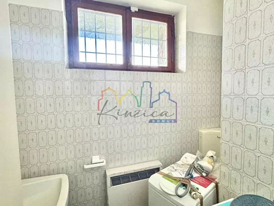 Immagine 6 di Villa in vendita  a San Giuliano Terme