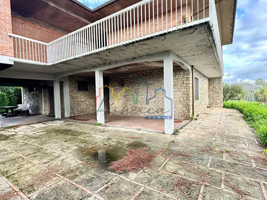 Immagine 31 di Villa in vendita  a San Giuliano Terme