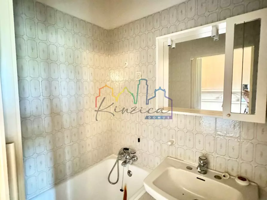 Immagine 17 di Villa in vendita  a San Giuliano Terme