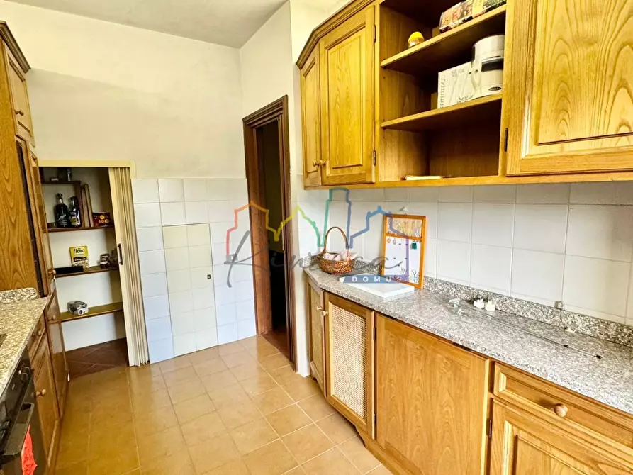 Immagine 27 di Villa in vendita  a San Giuliano Terme