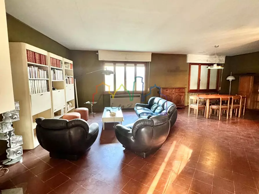 Immagine 23 di Villa in vendita  a San Giuliano Terme
