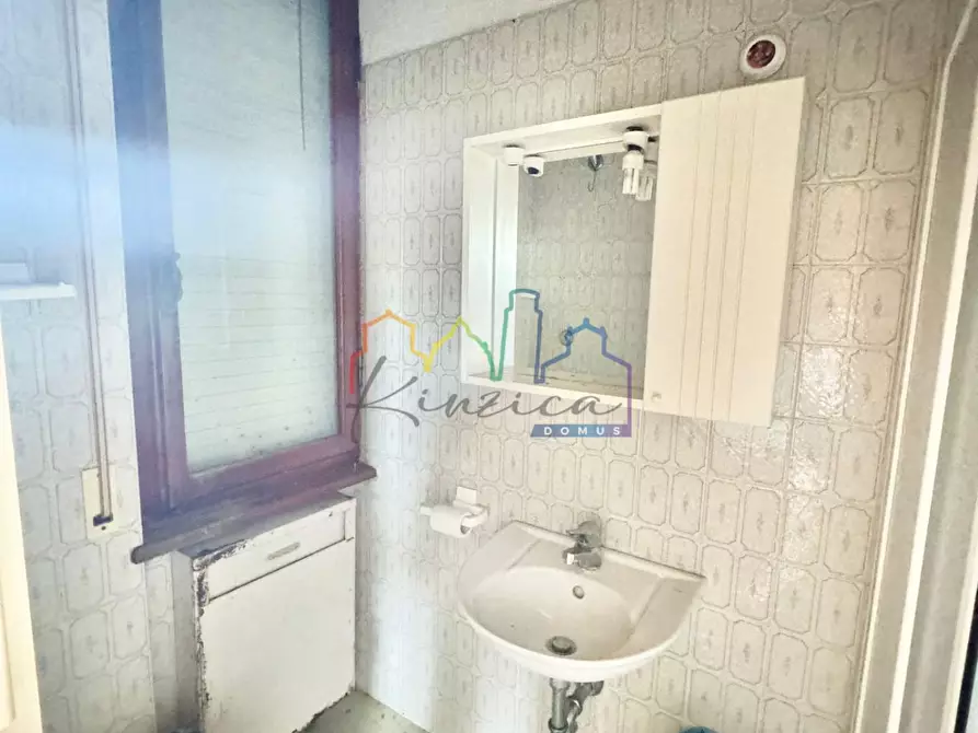 Immagine 14 di Villa in vendita  a San Giuliano Terme