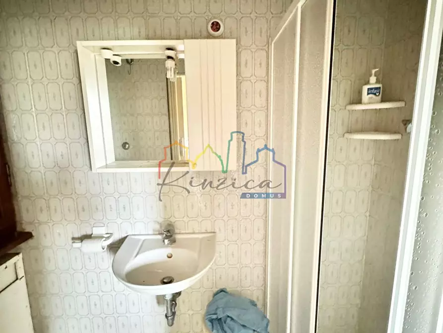 Immagine 13 di Villa in vendita  a San Giuliano Terme