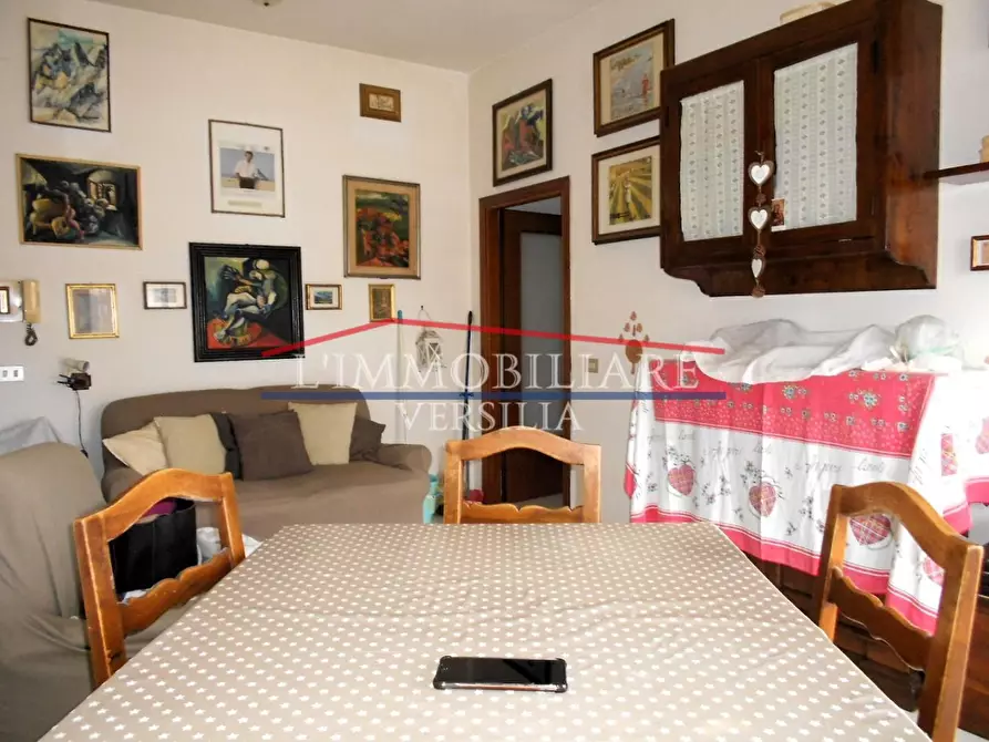 Immagine 4 di Appartamento in vendita  a Carrara