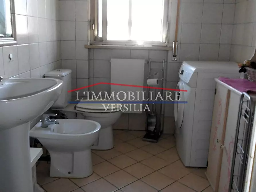 Immagine 19 di Appartamento in vendita  a Carrara