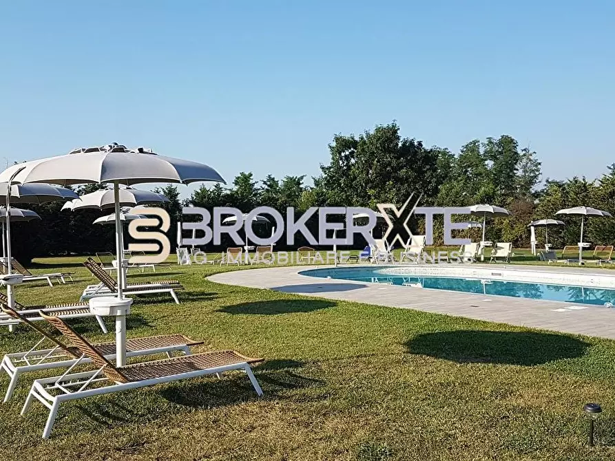 Immagine 5 di Casa colonica in vendita  a Altopascio
