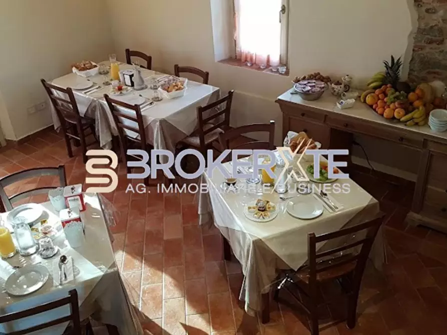 Immagine 13 di Casa colonica in vendita  a Altopascio
