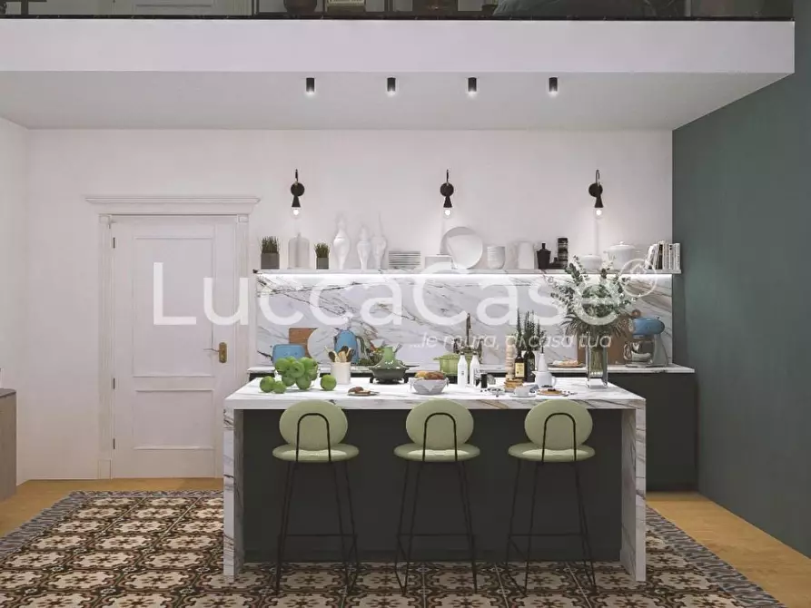 Immagine 5 di Appartamento in vendita  a Lucca