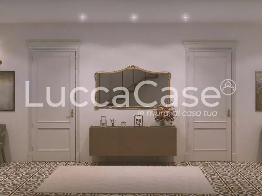 Immagine 7 di Appartamento in vendita  a Lucca