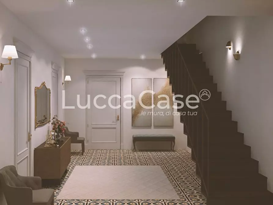 Immagine 15 di Appartamento in vendita  a Lucca