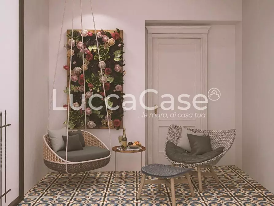 Immagine 9 di Appartamento in vendita  a Lucca