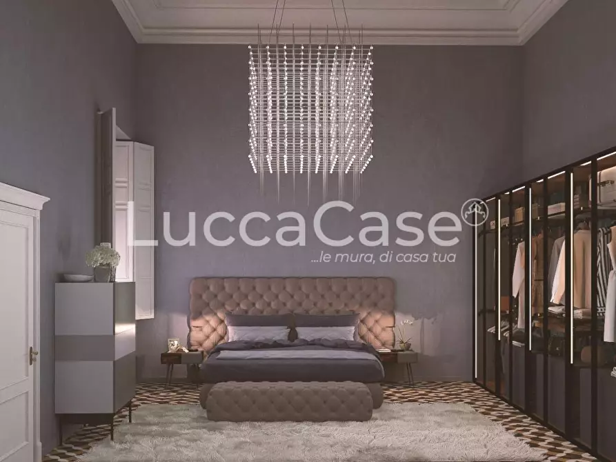 Immagine 16 di Appartamento in vendita  a Lucca