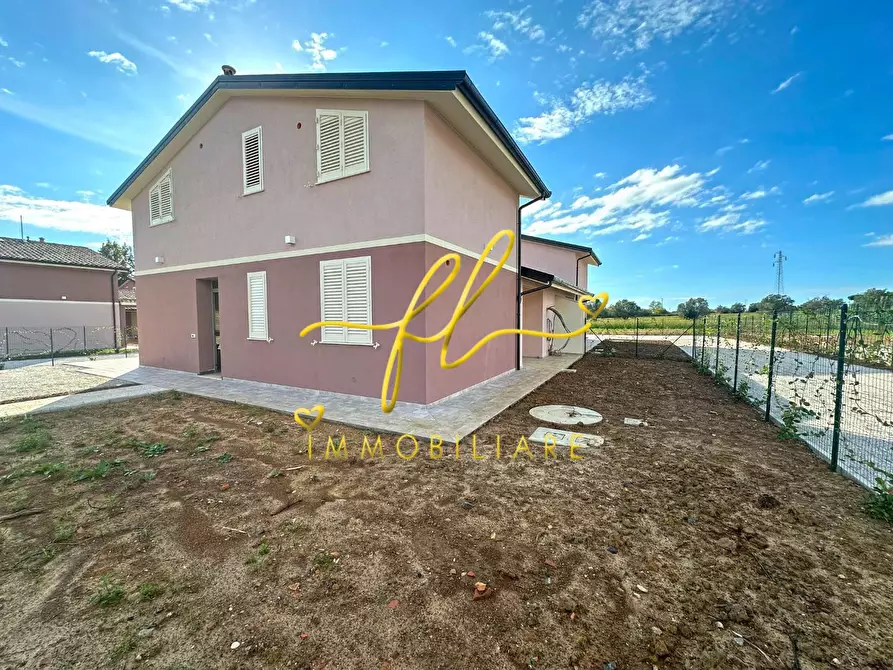 Immagine 3 di Villetta a schiera in vendita  a Cecina