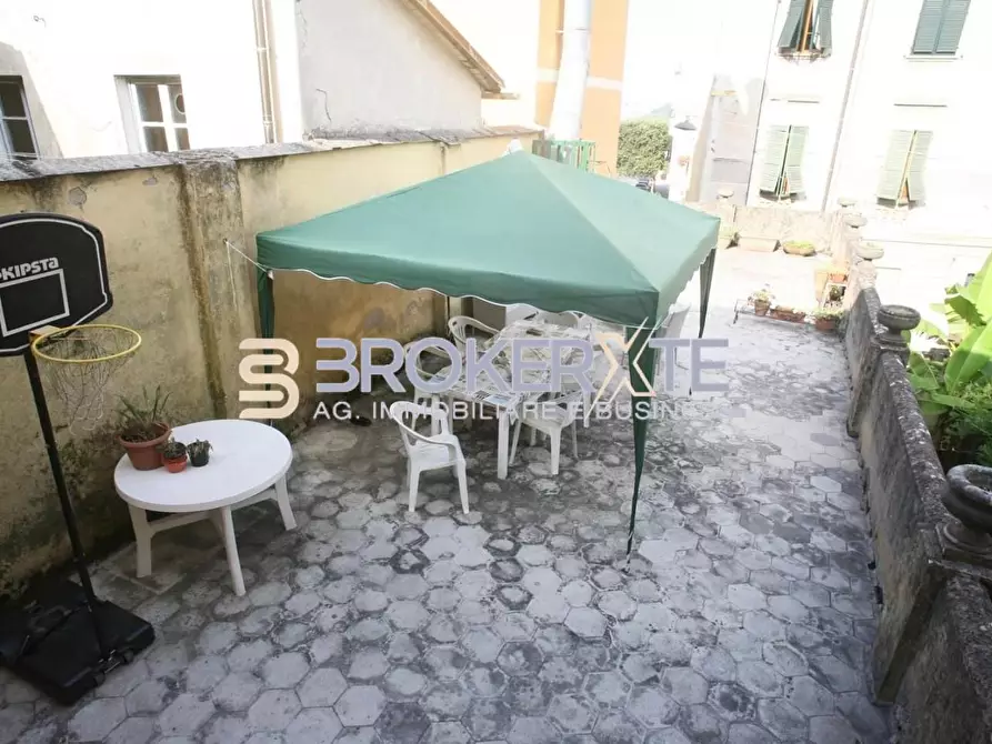 Immagine 9 di Casa semindipendente in vendita  a Carrara