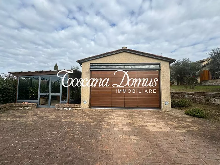 Immagine 20 di Casa indipendente in vendita  a Siena