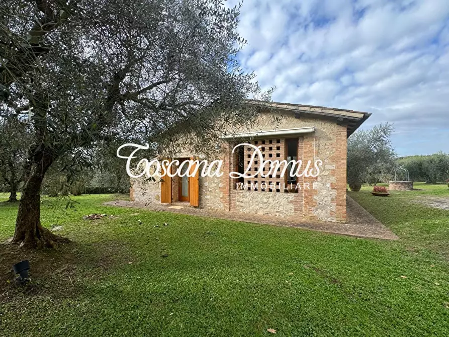 Immagine 30 di Casa indipendente in vendita  a Siena