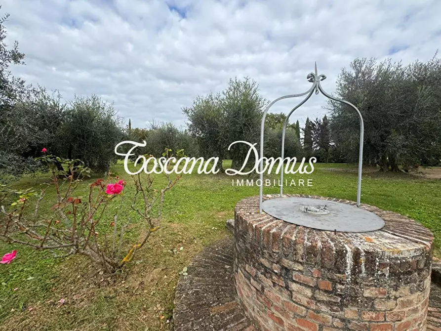 Immagine 14 di Casa indipendente in vendita  a Siena