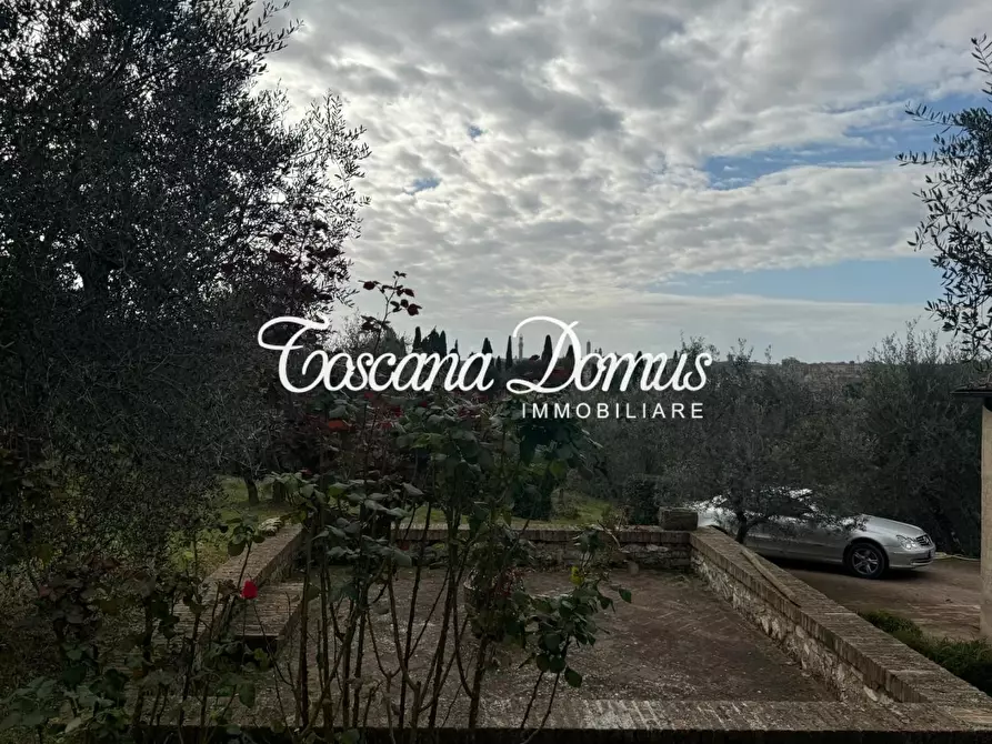 Immagine 16 di Casa indipendente in vendita  a Siena
