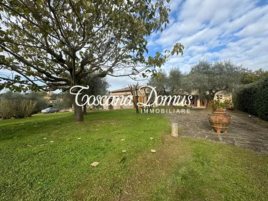 Immagine 33 di Casa indipendente in vendita  a Siena