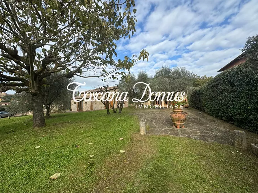 Immagine 32 di Casa indipendente in vendita  a Siena