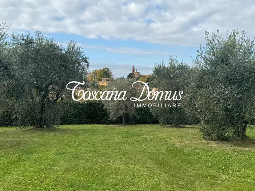 Immagine 29 di Casa indipendente in vendita  a Siena