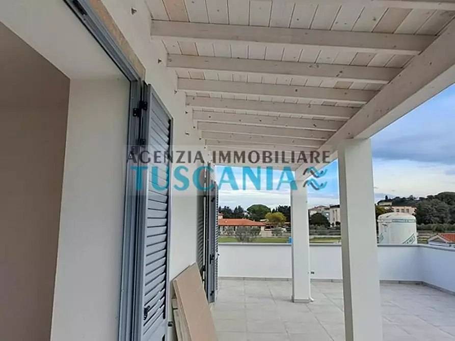 Immagine 10 di Appartamento in vendita  a Cecina