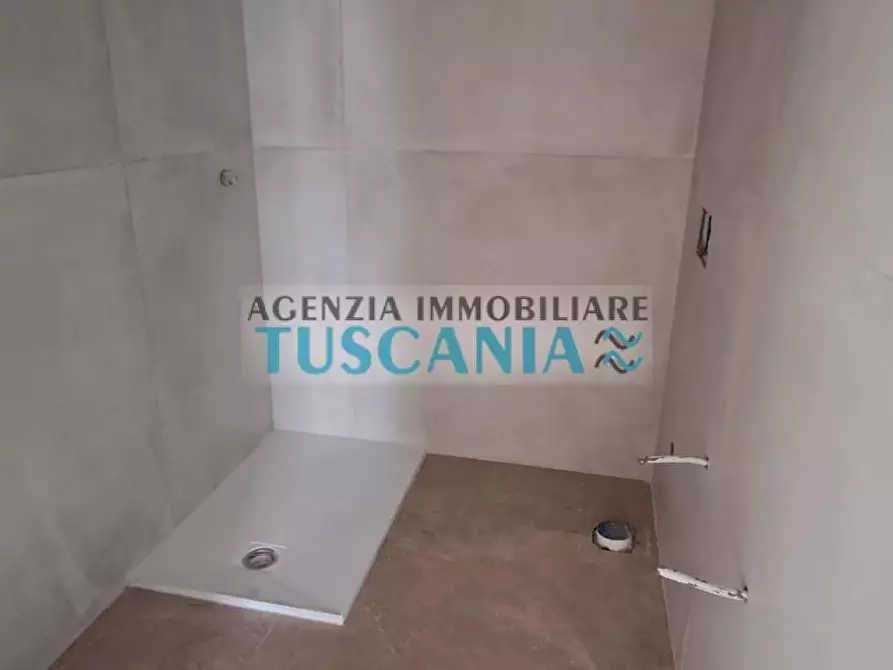 Immagine 24 di Appartamento in vendita  a Cecina
