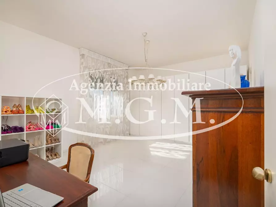 Immagine 38 di Casa bifamiliare in vendita  a Bientina