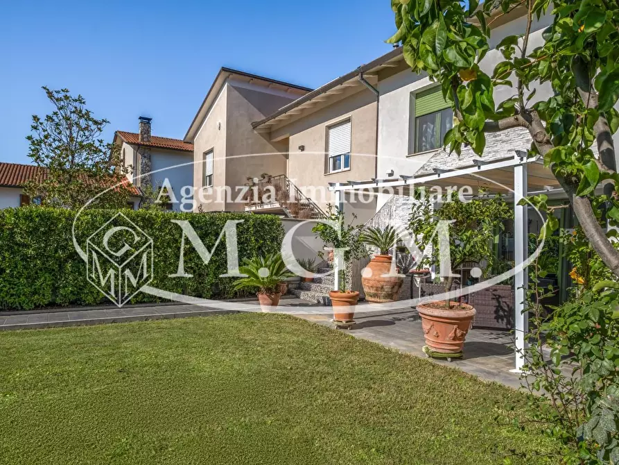 Immagine 3 di Casa bifamiliare in vendita  a Bientina