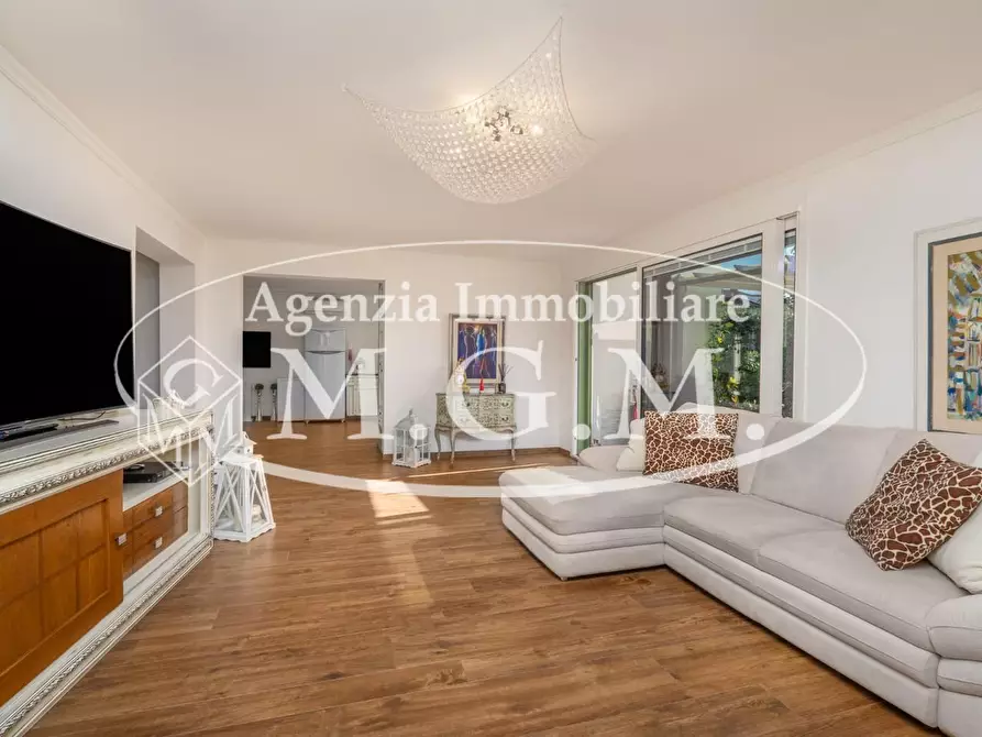 Immagine 13 di Casa bifamiliare in vendita  a Bientina