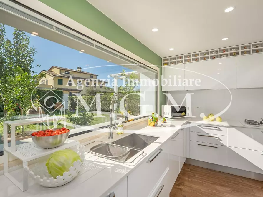 Immagine 25 di Casa bifamiliare in vendita  a Bientina