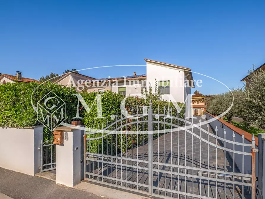 Immagine 55 di Casa bifamiliare in vendita  a Bientina