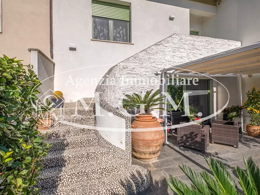 Immagine 57 di Casa bifamiliare in vendita  a Bientina