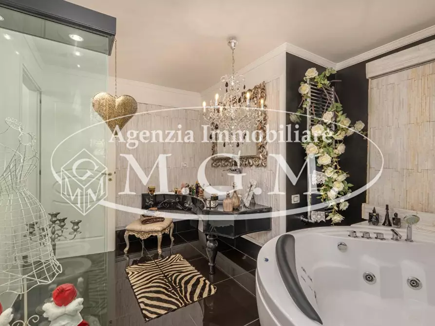 Immagine 28 di Casa bifamiliare in vendita  a Bientina