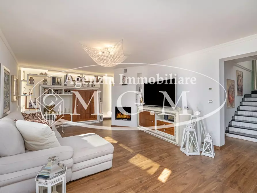 Immagine 11 di Casa bifamiliare in vendita  a Bientina