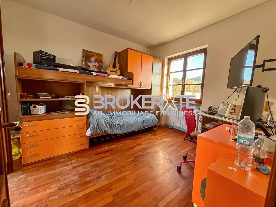 Immagine 7 di Villa in vendita  a Carrara