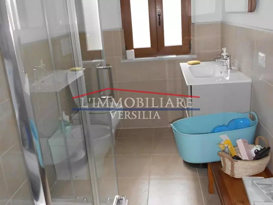 Immagine 31 di Porzione di casa in vendita  a Massa