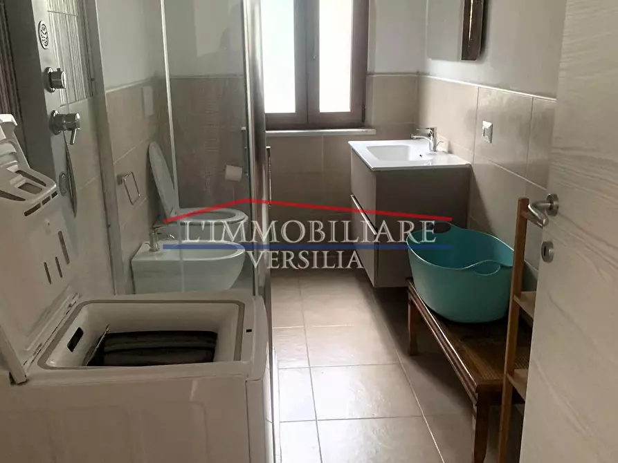 Immagine 25 di Porzione di casa in vendita  a Massa