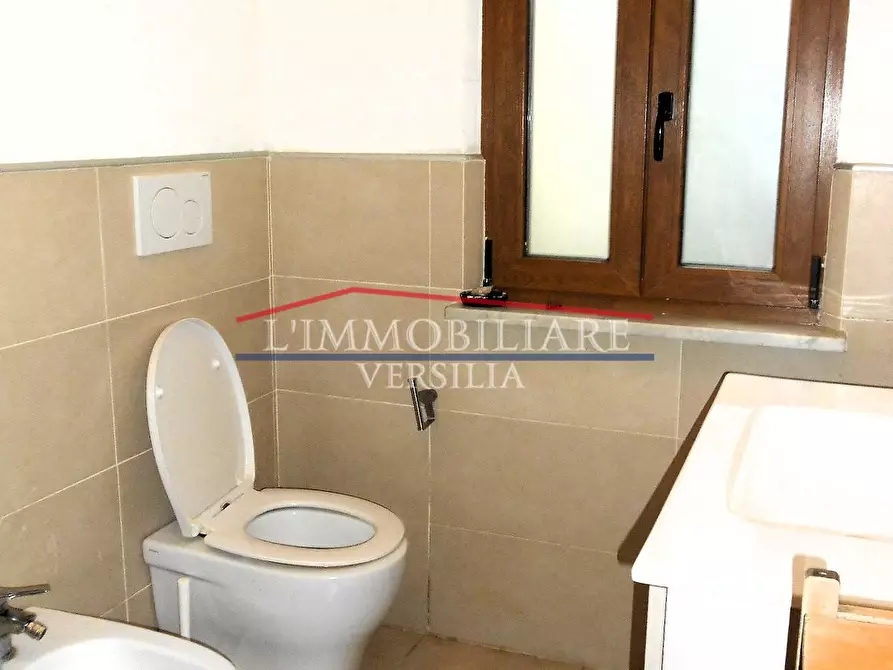 Immagine 27 di Porzione di casa in vendita  a Massa