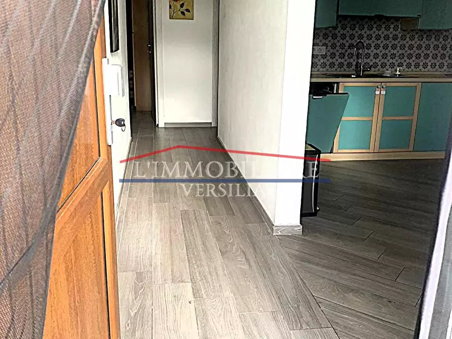 Immagine 14 di Porzione di casa in vendita  a Massa